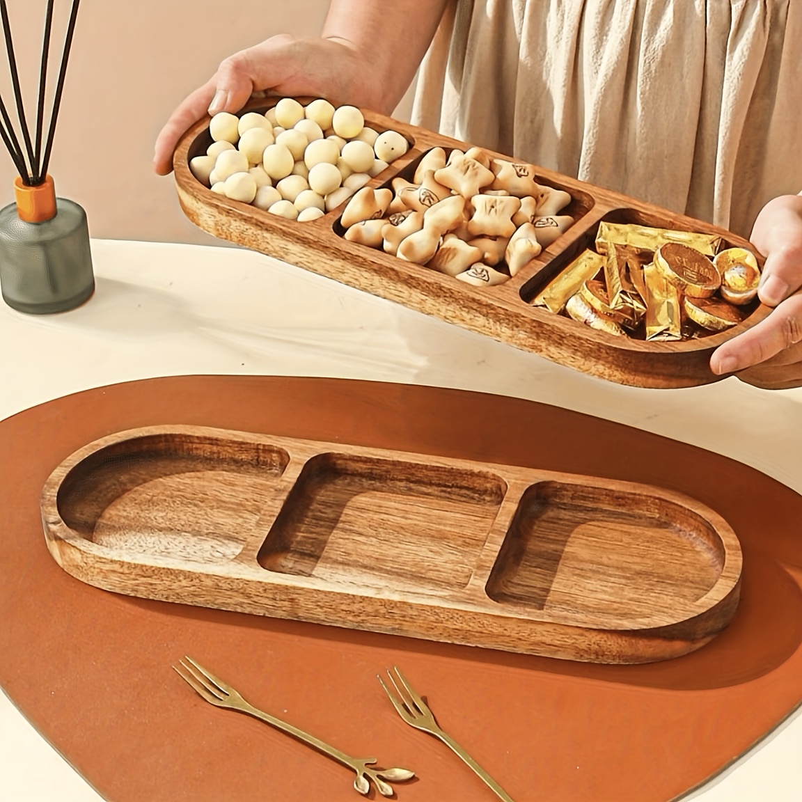 Food Snacks In Japan - Mehrzweck-Tablett für Lebensmittel aus Akazienholz, segmentierte